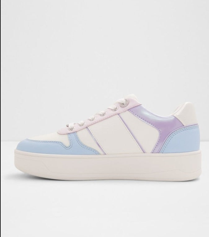 TRAINER - BABY BLUE